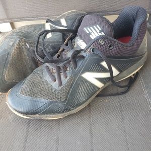 Mens metal new balance baseball cleats